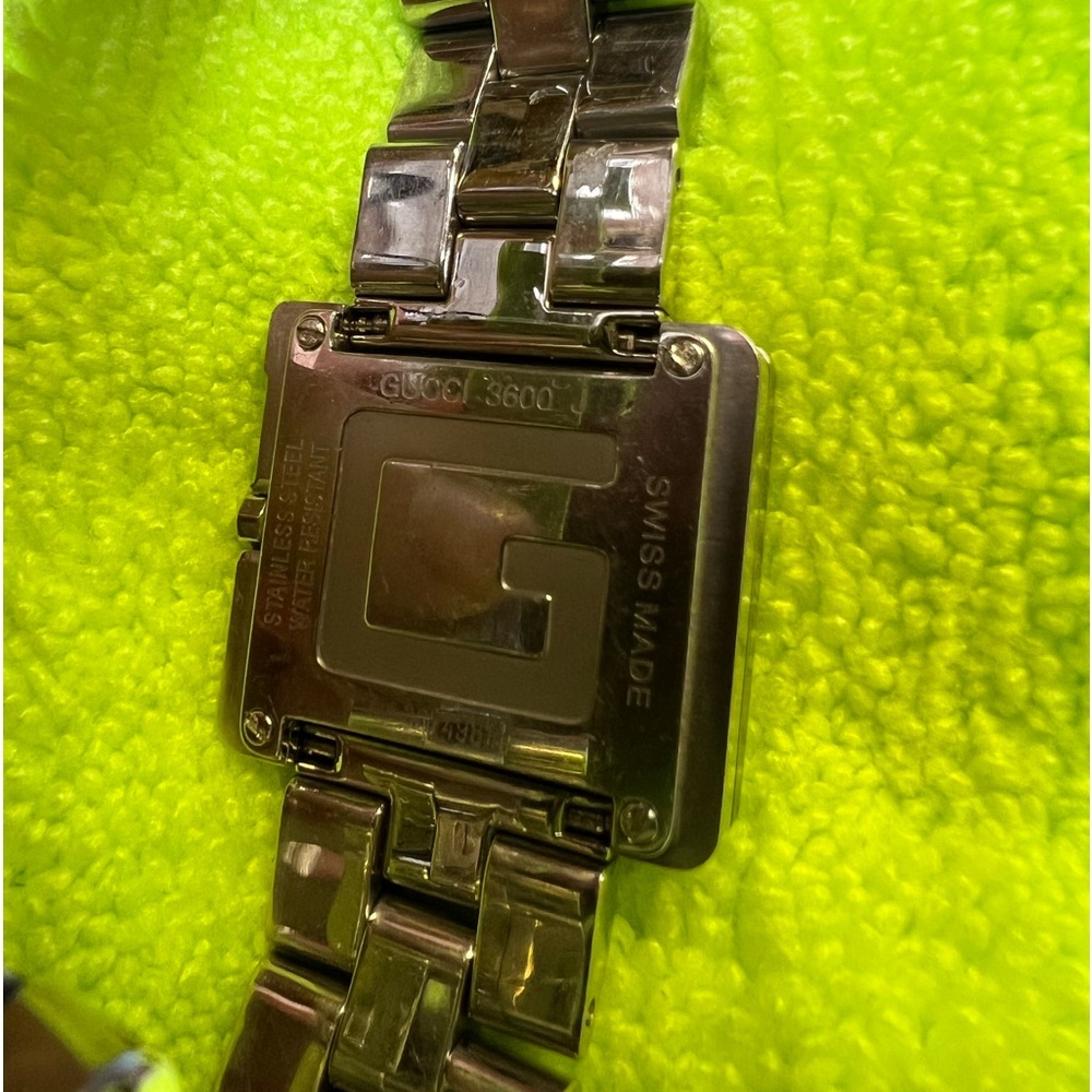 💯% AUTHENTIC GUCCI UNISEX WATCH - Picture 4 of 4